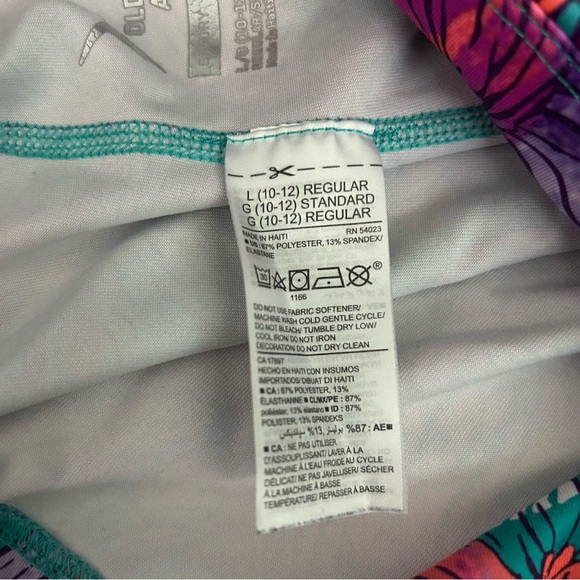 Old navy Athletic spandex shorts - Picture 3 of 4